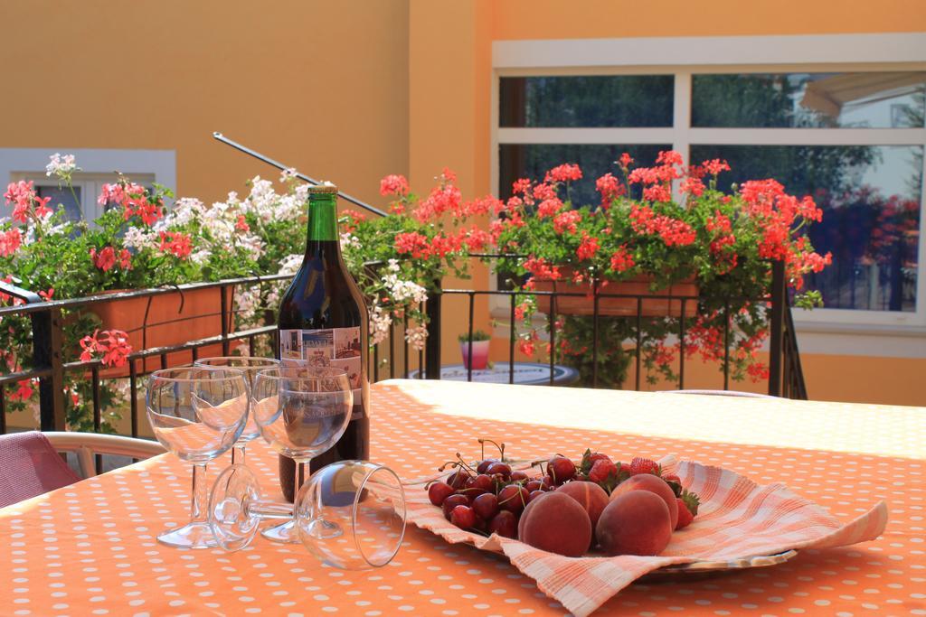 Holiday Home Istra With Jacuzzi Medulin Exterior photo