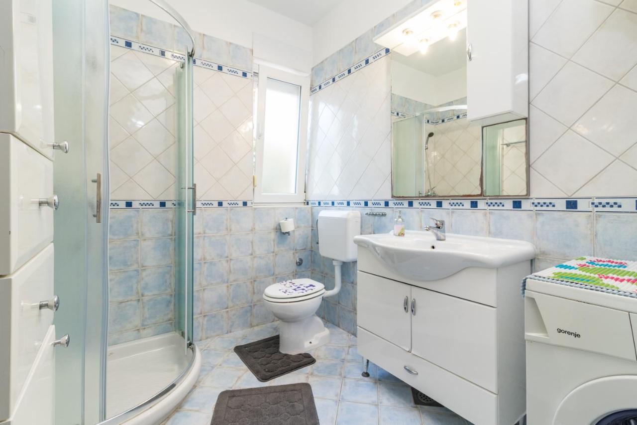 Holiday Home Istra With Jacuzzi Medulin Exterior photo